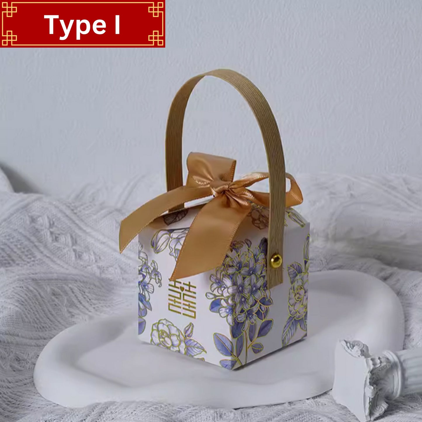 Lily and Tulip 囍 Wedding Favor Box with Ribbon and Handle