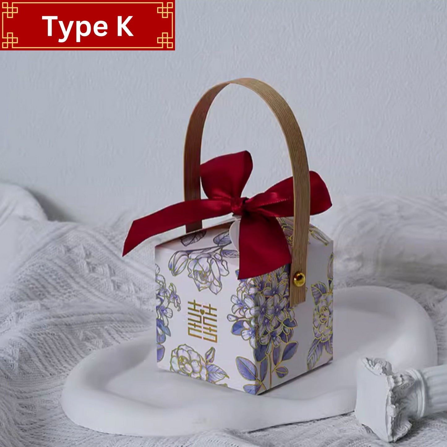 Lily and Tulip 囍 Wedding Favor Box with Ribbon and Handle