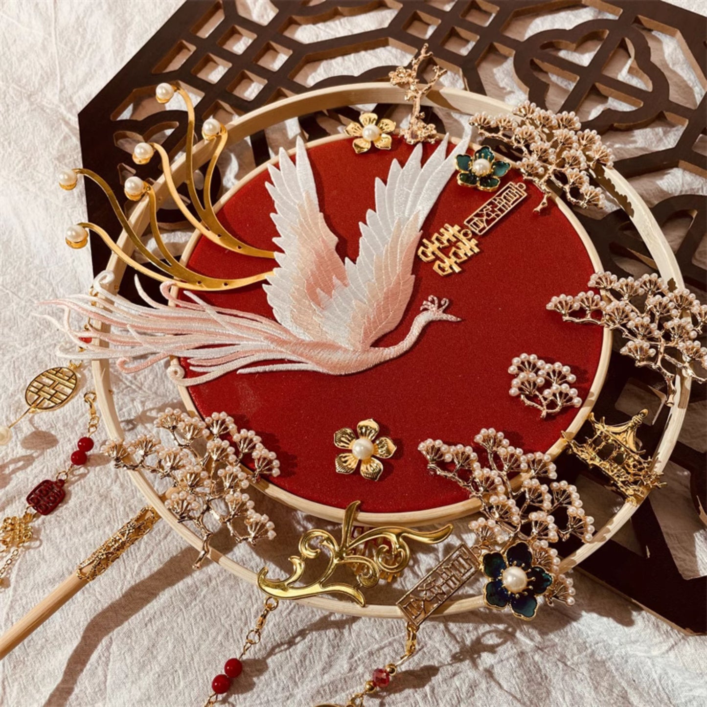 Soaring White Phoenix Traditional Wedding Fan